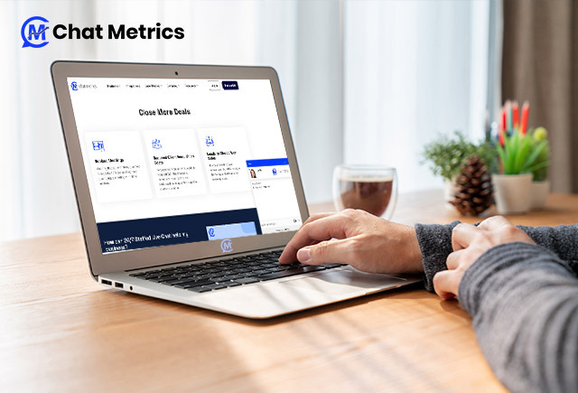 Implementing Real-Time Personalization in Live Chat